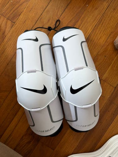 Large Adult Nike vapor select Arm Pads (New)