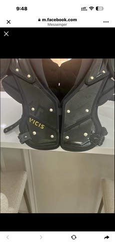 Vicis Arc V1 Trench Extra Large Adult Shoulder Pads (Used)