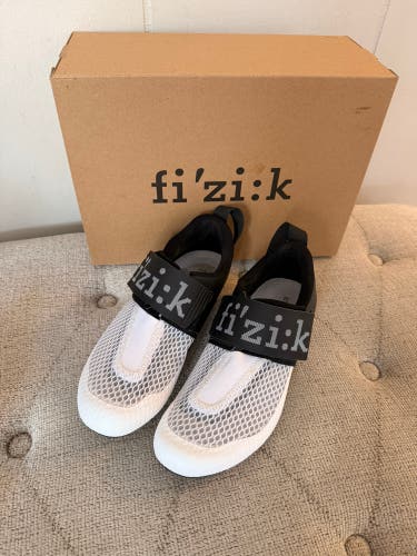 Women's Size 7 Fizik Transiro Hydra Bike Shoes (Used)