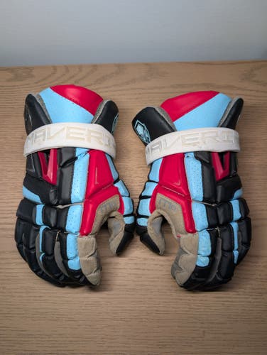 Preds Maverik M6 Lacrosse Gloves (Used)