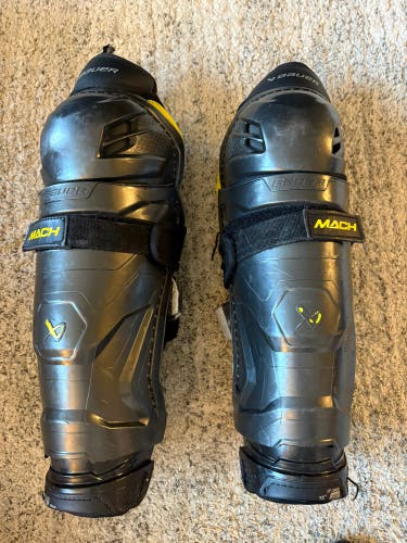 Junior Bauer Supreme Mach Shin Pads 12" (Used)