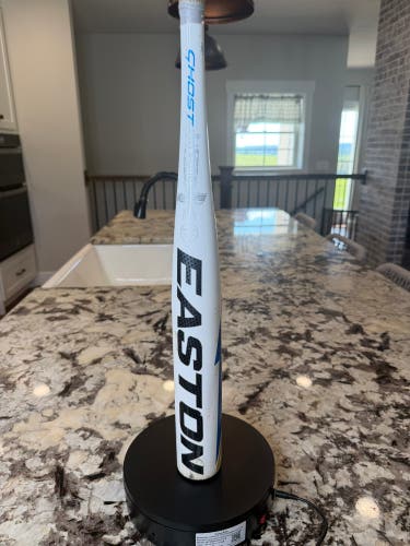Easton Ghost Alloy Bat (-11) 18 oz 29" (Used)
