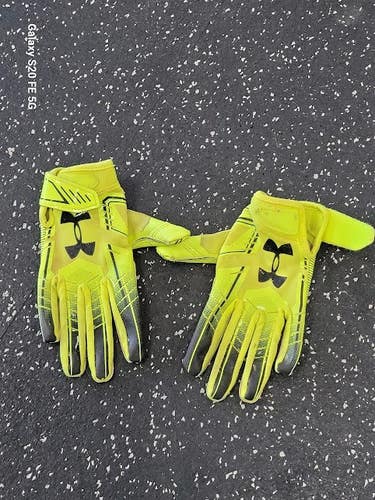 Used Under Armour BB/SB Batting Gloves Black And Yellow SM 11849-S000043480