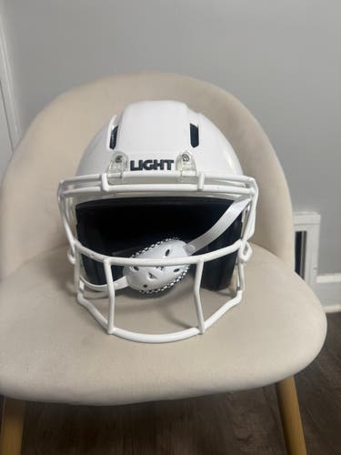 White Adult Medium Helmet (New)