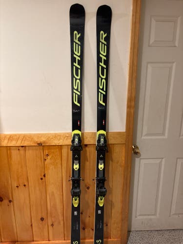 Fischer RC4 GS 188 cm Skis With Bindings (Used)
