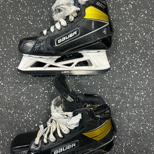 Bauer Supreme Ultrasonic Hockey Goalie Skates Size 4.5 (Used)