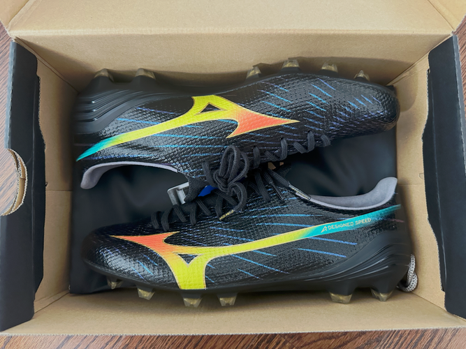 NEW Mizuno Alpha Cleats Made in Japan (US 9.5)