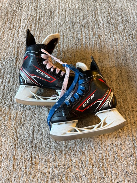 Youth CCM JetSpeed FT340 Hockey Skates Regular Width 11 (Used)