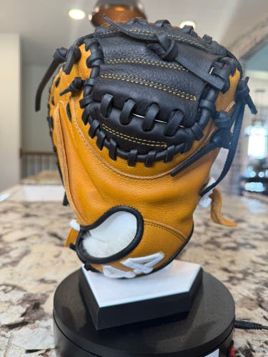 44 Pro 44 RH Catcher's Baseball Glove (New)