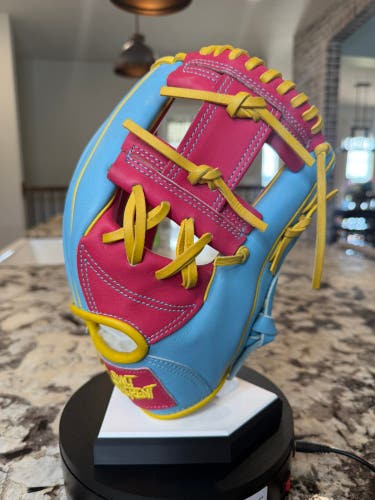 RH Infield Baseball Glove 11.5" (New)