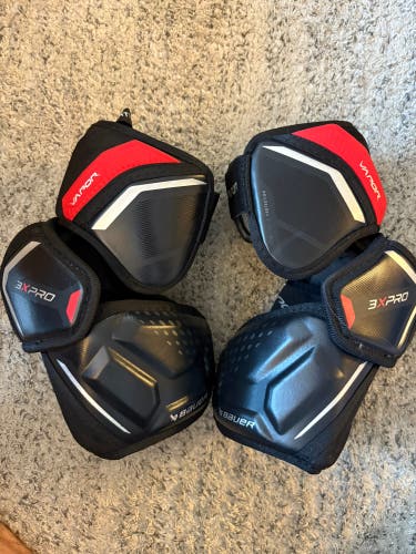 Intermediate Medium Bauer Vapor 3X Pro Elbow Pads (Used)