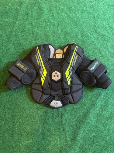 Vaughn Velocity VE8 Youth Goalie Chest Protector (Used) | Youth S/M