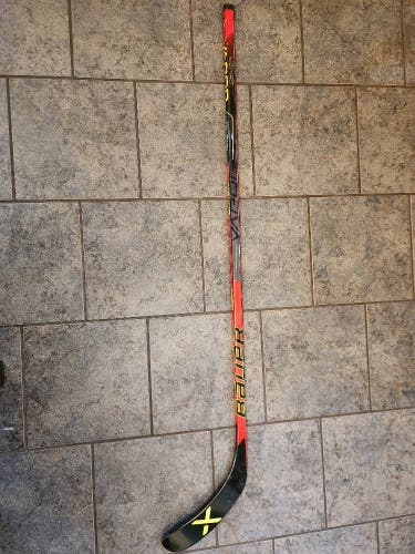 Junior Bauer Vapor X Left Hand Hockey Stick P92 30 Flex (Used)