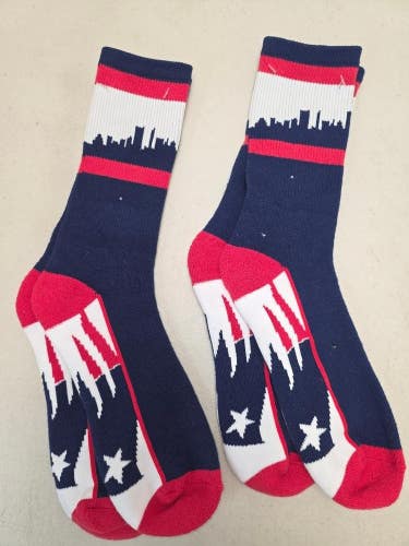 ST54 Mens NFL NEW ENGLAND PATRIOTS LOT of 2 Socks Large 8-13 NEW