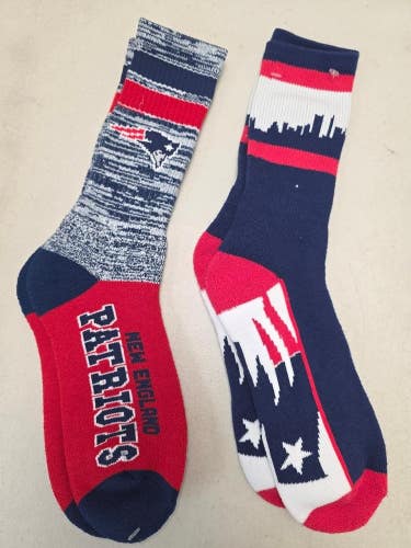 ST55 Mens NFL NEW ENGLAND PATRIOTS LOT of 2 Socks Large 8-13 NEW