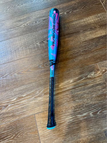 2024 AXE Avenge Pro Composite USSSA Certified Bat (-10) 22 oz 30" (Used)