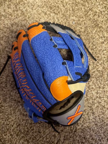 RH Absolutely Ridiculous New York Baseball Glove Baseball Glove 12.75" (New)