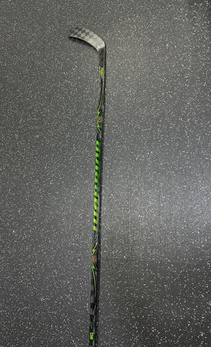 Senior Warrior Alpha Deluxe Right Handed Hockey Stick W03 85 Flex (Used)