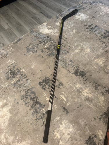 Senior Warrior Alpha LX Pro Right Handed Hockey Stick W88 100 Flex (Used)