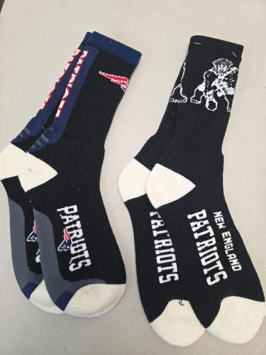 ST64 Mens NFL NEW ENGLAND PATRIOTS LOT of 2 Socks Large 8-13 NEW