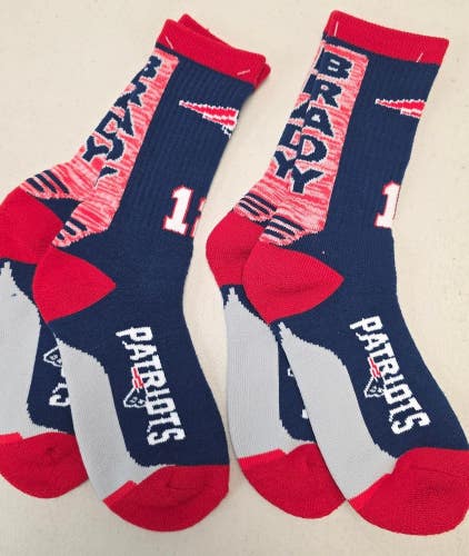 ST71 Mens NFL NEW ENGLAND PATRIOTS LOT of 2 Socks Medium 5-10 NEW TOM BRADY