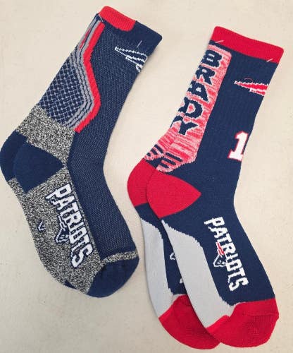ST72 Mens NFL NEW ENGLAND PATRIOTS LOT of 2 Socks Medium 5-10 NEW TOM BRADY