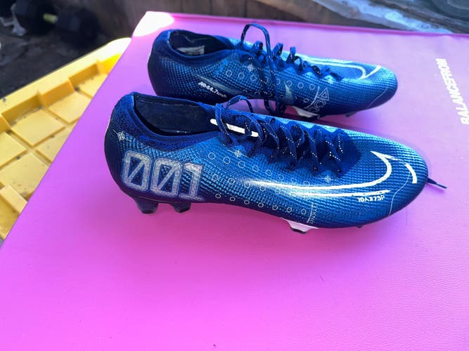 Blue Unisex Size M 12.5 (W 13.5) Nike Mercurial Vapor Molded Cleats Cleats (Used)