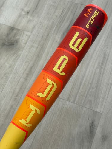 2025 Easton Hype Fire Composite USABat (-8) 22 oz 30"
