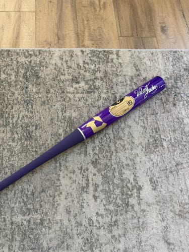 2027 DeMarini Velvet Thunder Wood Composite BBCOR Certified Bat (-3) 30 oz 33" (New)