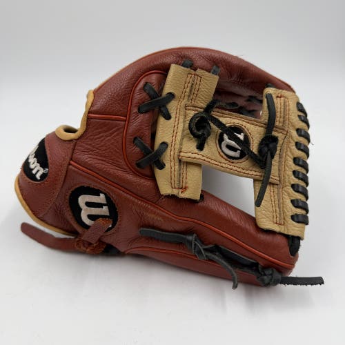 Wilson A550 11” Infield Baseball Glove