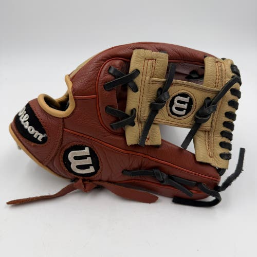 Wilson A550 11” Infield Baseball Glove