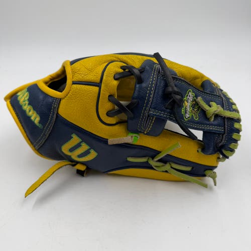 Wilson Savanna Bananas 11.5 Infield Baseball Glove