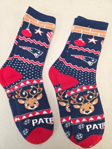 ST80 Mens NFL NEW ENGLAND PATRIOTS LOT of 2 Pair Socks Medium 5-10 NEW