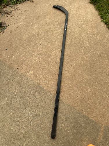 Senior Easton Stealth RS Right Handed Hockey Stick Mid Pattern 90 Flex (New)