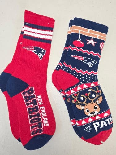 ST86 Mens NFL NEW ENGLAND PATRIOTS LOT of 2 Pair Socks Medium 5-10 NEW