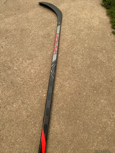 Senior Bauer Vapor Flylite Right Handed Hockey Stick P92 87 Flex (New)