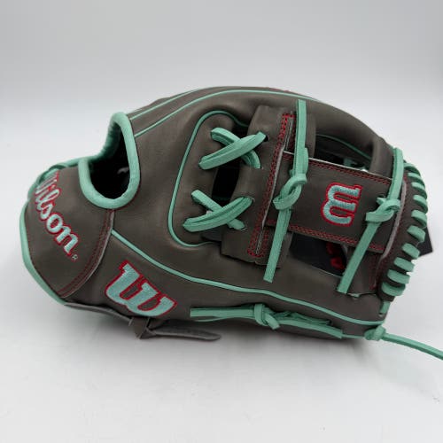 Wilson A2000 1975 11.75 Infield Baseball Glove