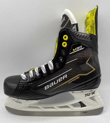 NEW Bauer Supreme M30 Skates Size 9 D