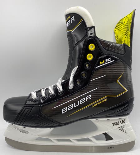 NEW Bauer Supreme M30 Skates Size 9.5 D