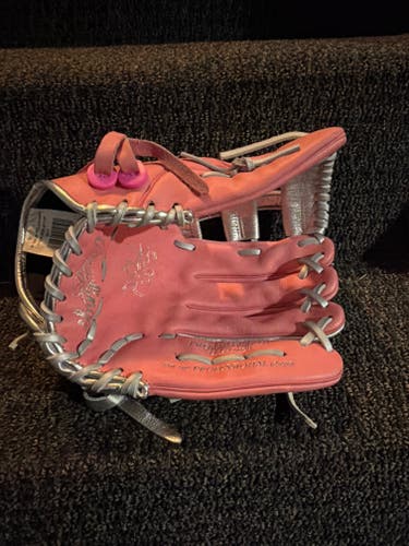 2025 Rawlings RH Outfield Heart of the Hide Baseball Glove 12.75" (New)
