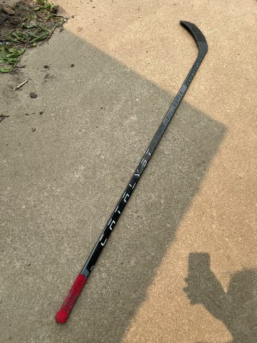 Senior True Catalyst 9x Right Handed Hockey Stick Toe Pattern 70 Flex (Used)