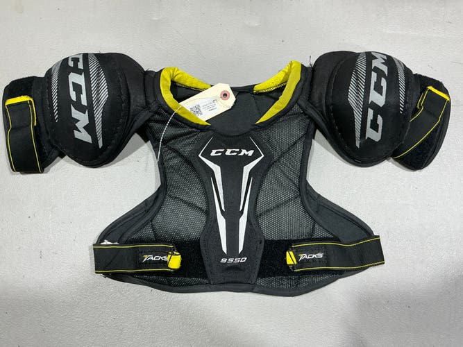 Junior Medium CCM Tacks 9550 Shoulder Pads (Used) 9287