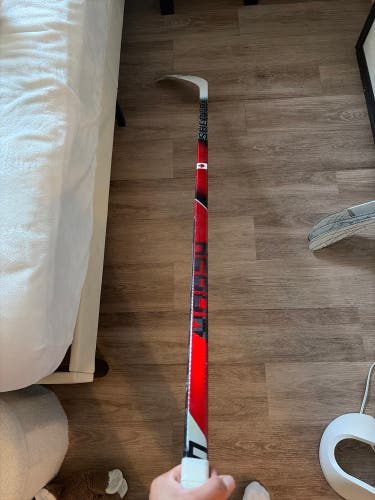 Senior Sher-Wood Rekker Morph Pro Right Handed Hockey Stick 68 Flex (Used)