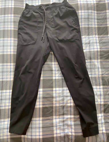 Black Small Men's Lululemon Pants (Used)