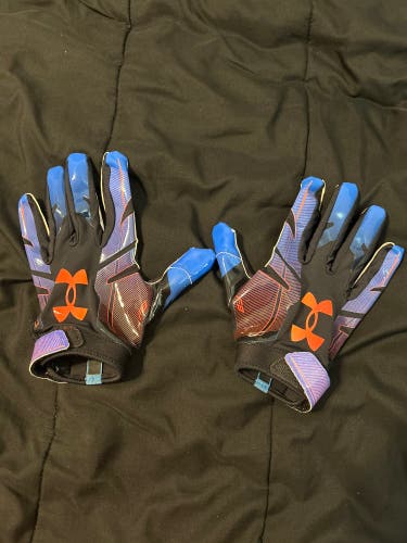 XL Under Armour F8 Gloves (Used)