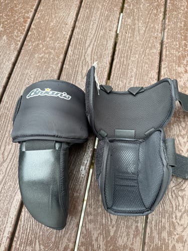 Brian's Goalie Knee Guards (Used)