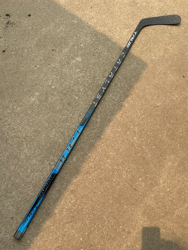 Senior True Catalyst 9x Right Handed Hockey Stick Mid Pattern 85 Flex Pro Stock (New)