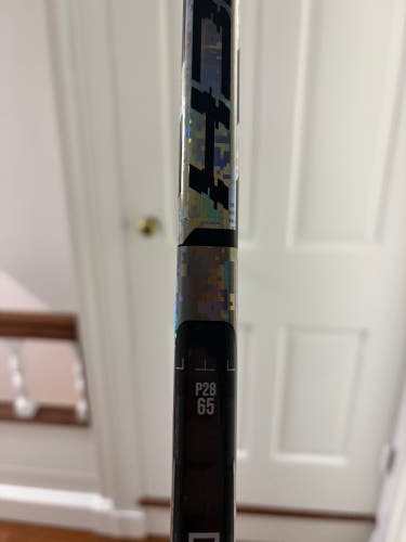 Senior Bauer Twitch Left Hand Hockey Stick P28 65 Flex (New)