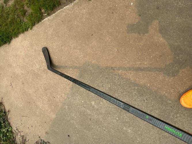 Senior CCM Ribcor Trigger 6 Pro Right Handed Hockey Stick Mid Pattern 65 Flex (Used)