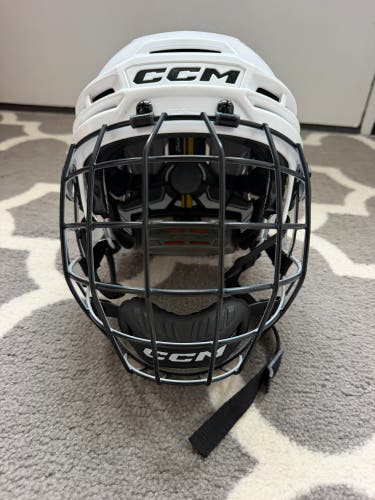 Small CCM Tacks 910 Helmet (Used)